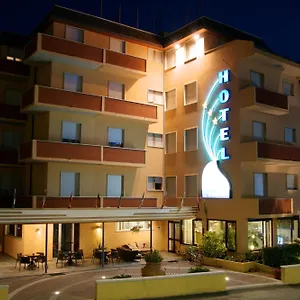 https://hotel-il-delfino.it-tuscanyhotel.com