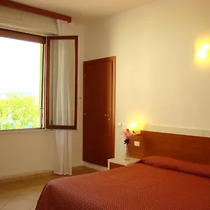 https://relais-amadeus.it-tuscanyhotel.com